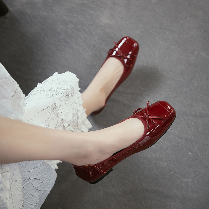 Genuien Leather Round Toe Low  - огляд і ціна Women Shoes Japanese Brand