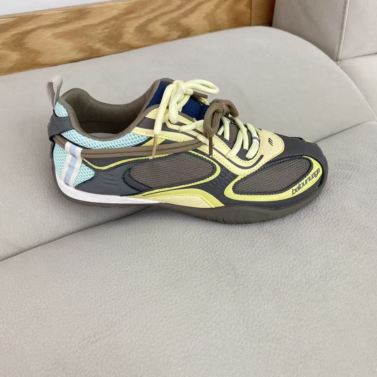 Women Retro Spicy Girl Sneaker - огляд і ціна Women Shoes Qc